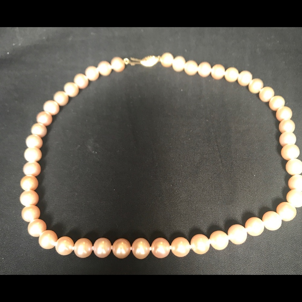 Genuine Pink pearl necklace